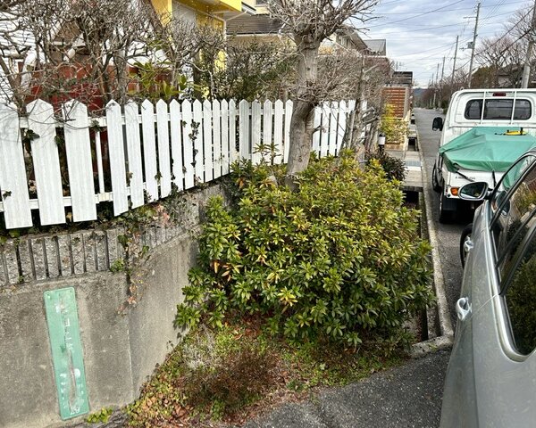 515059C8-2914-409D-97C0-DDD749C27DD3 神戸市北区 花壇リフォーム 作業前